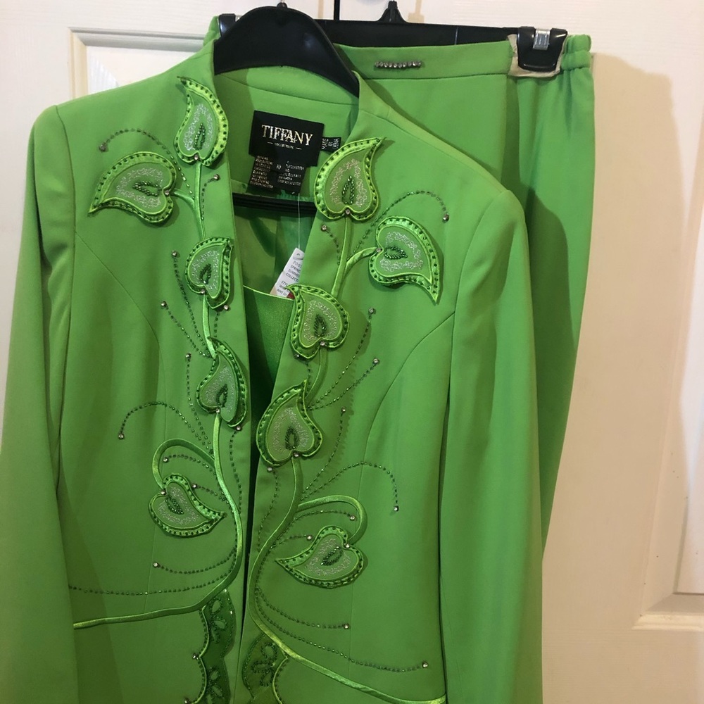 2 piece skirt set, green elegant